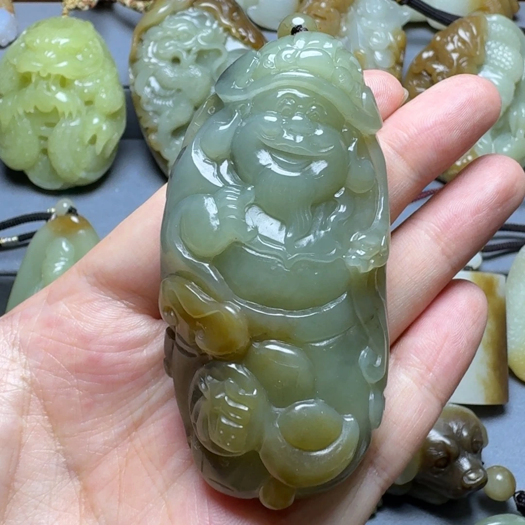 颈饰未镶嵌和田玉
