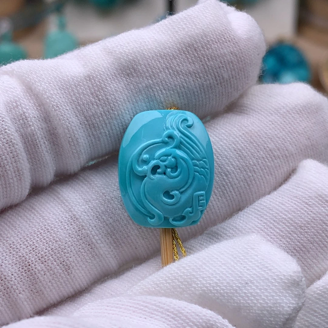 绿松石未镶嵌珠宝奇石