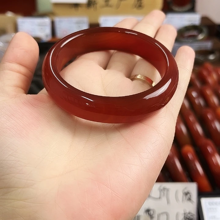 手镯玛瑙/玉髓未镶嵌