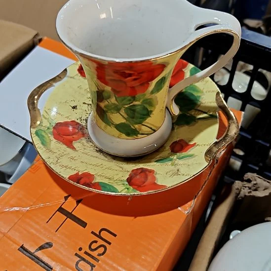 故***狗摆件盘子碗茶壶啥都有