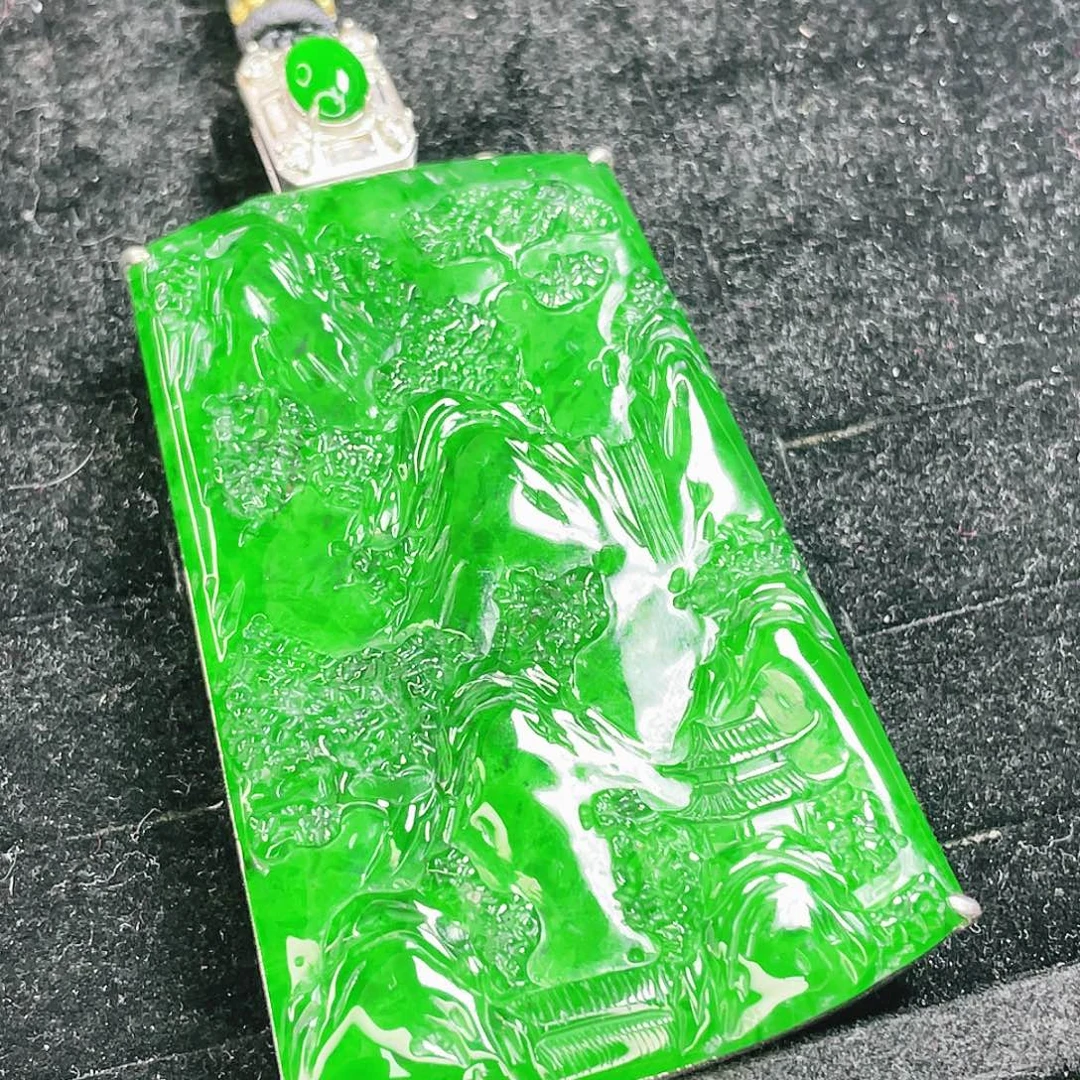 翡翠未镶嵌颈饰26