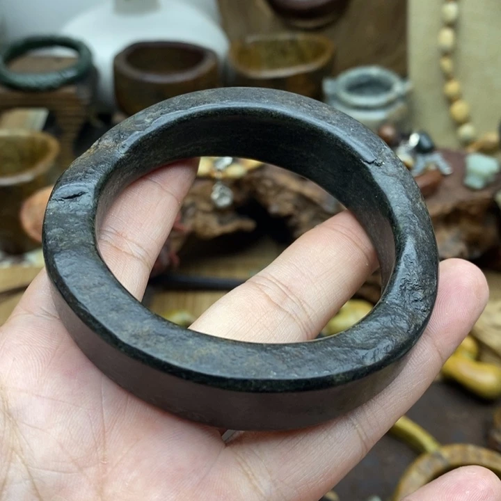 未镶嵌岫岩河磨玉（透闪石质玉）挂件多**桑