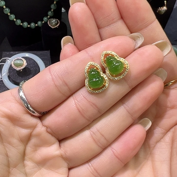 和田玉银S925镶嵌耳饰