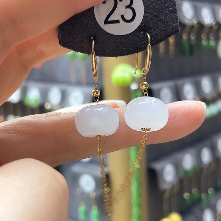 和田玉18K金镶嵌耳饰