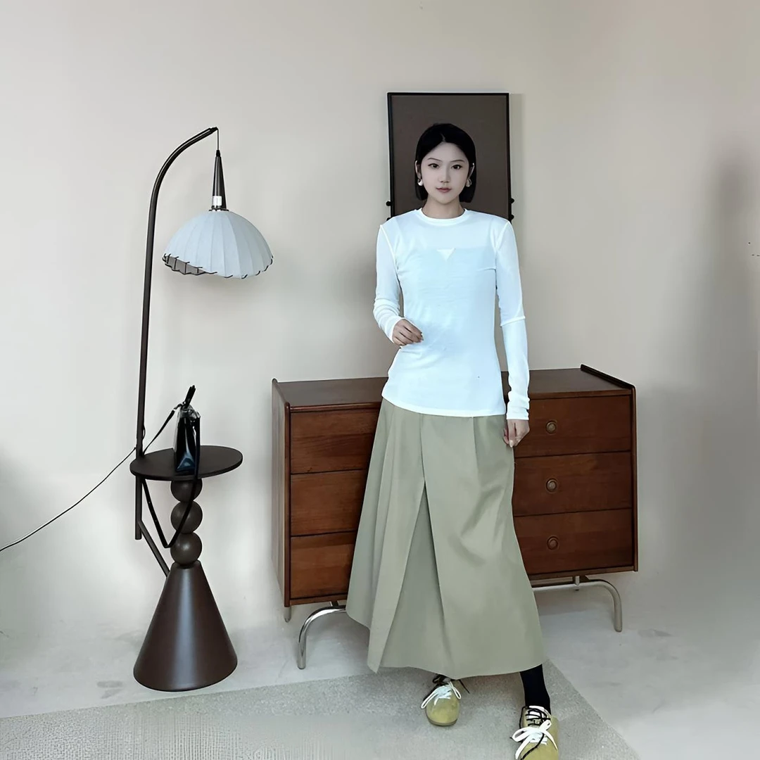 刘十六【洛一】FY6126早春新款长袖胸口三角标气质宽松高弹百搭上衣