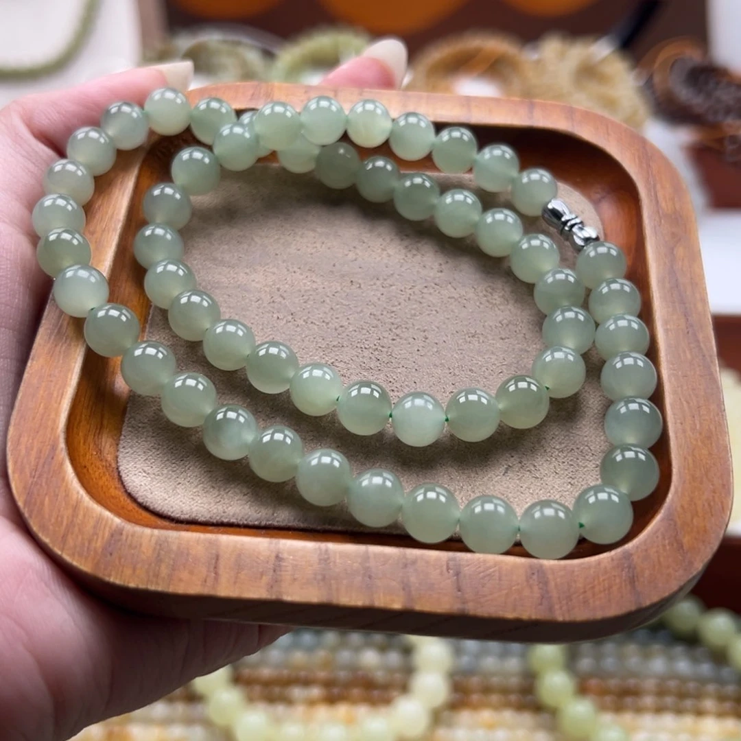 颈饰未镶嵌和田玉珠串8mm