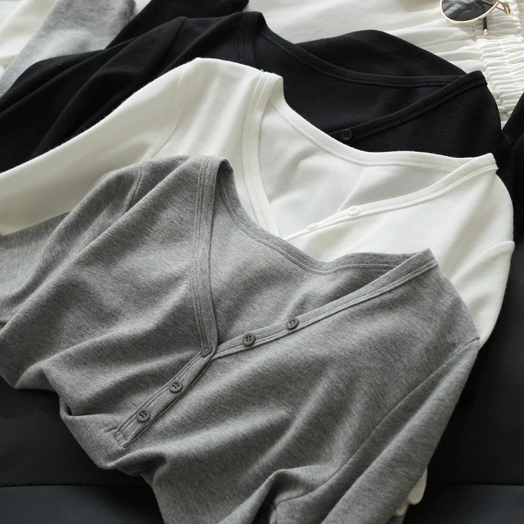 230g慕斯绒 女士V领扣子打底衫  薄款修身长袖 春款 女装 88563