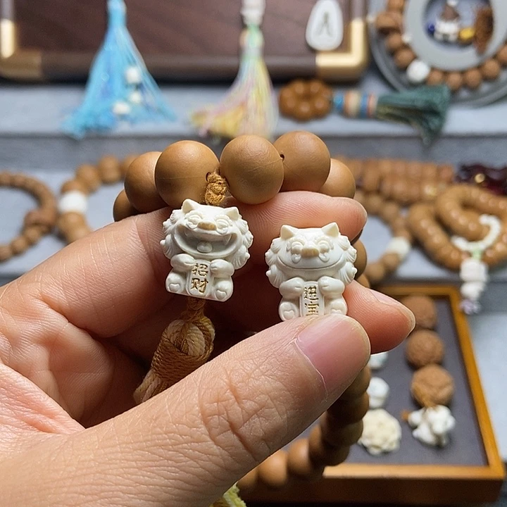 手串桃核骁****o猛犸招财进宝