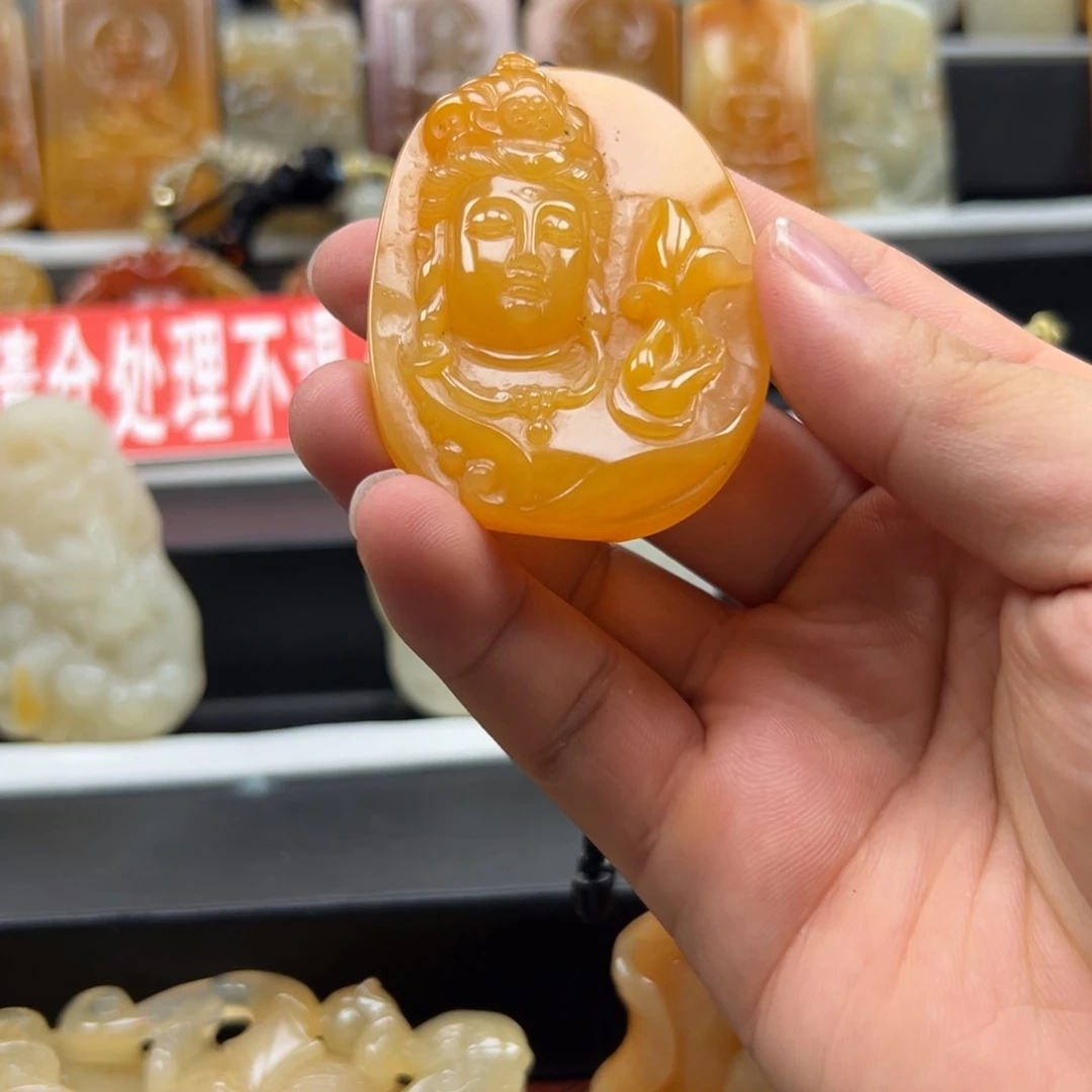 未镶嵌石英质玉（黄龙玉）黄龙玉