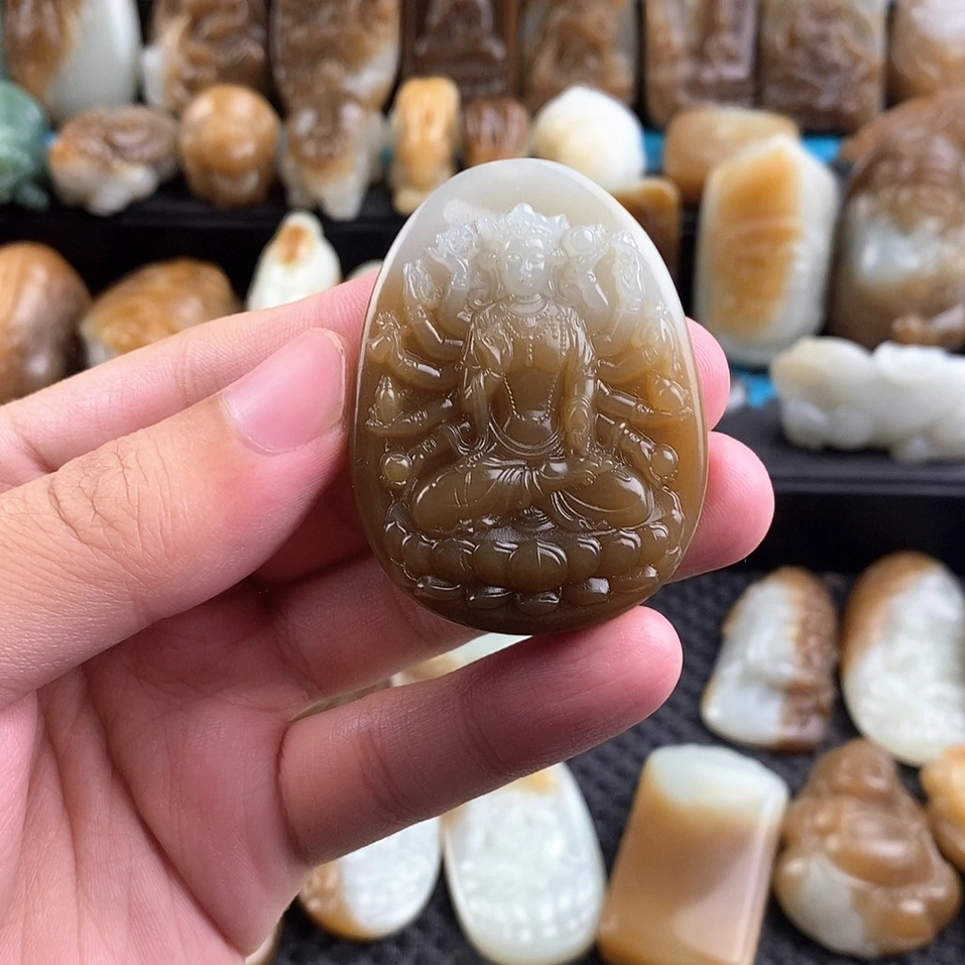 挚***吉未镶嵌和田玉挂件