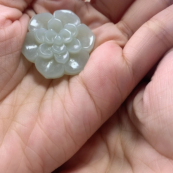 清***露颈饰未镶嵌和田玉