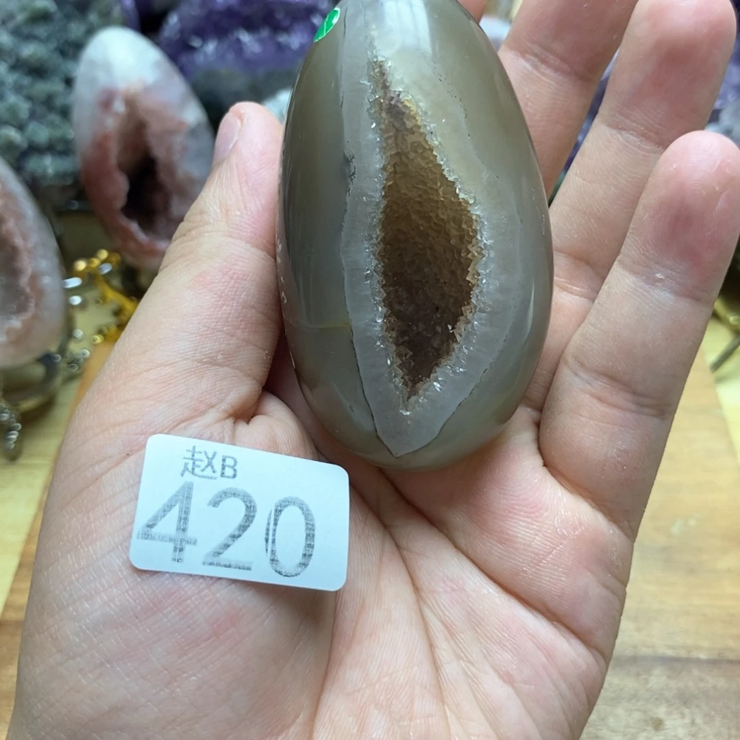 未镶嵌水晶大型摆件（非配饰）