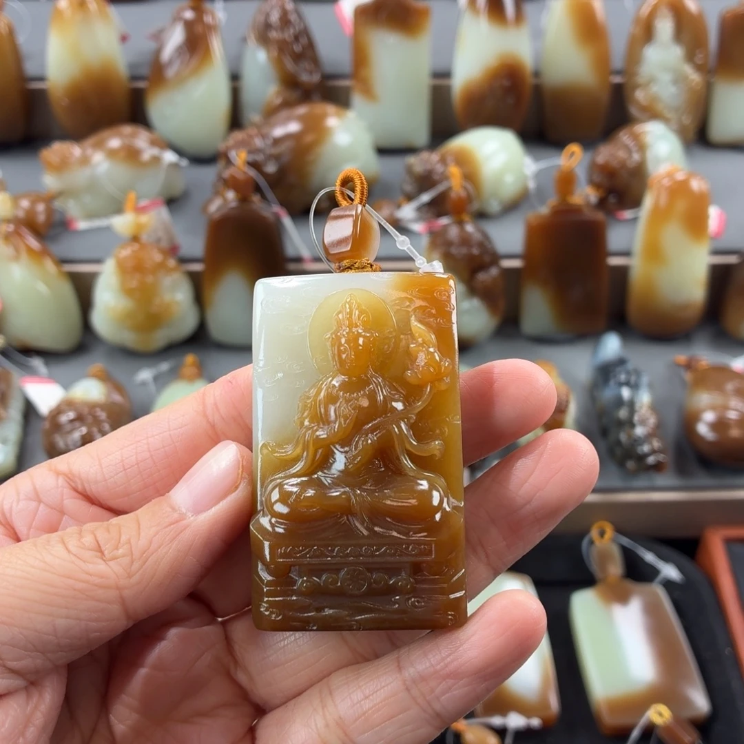 和田玉未镶嵌颈饰