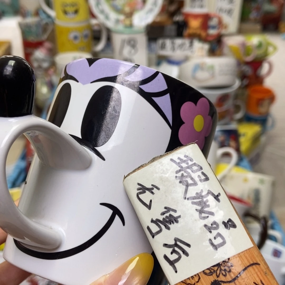 摆件娃****哈陶瓷哈哈哈哈哈