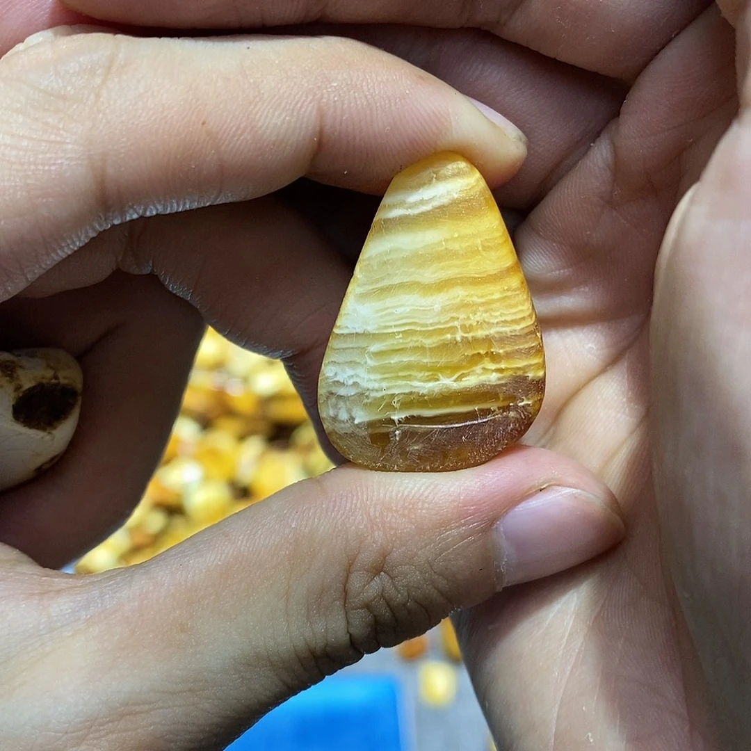 定制蜜蜡未镶嵌渐*原石