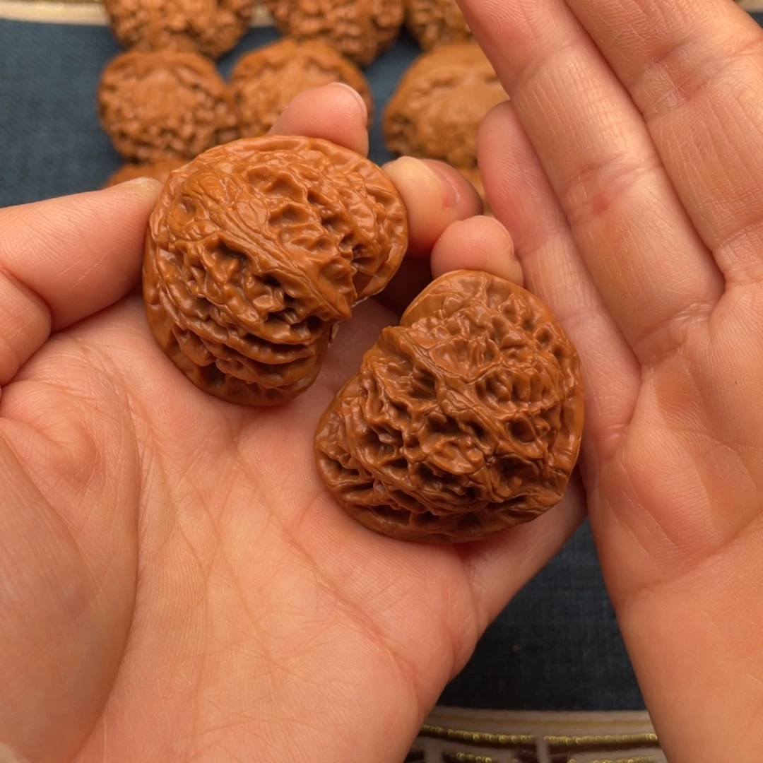 把件文玩核桃41桃心蜡皮宫灯