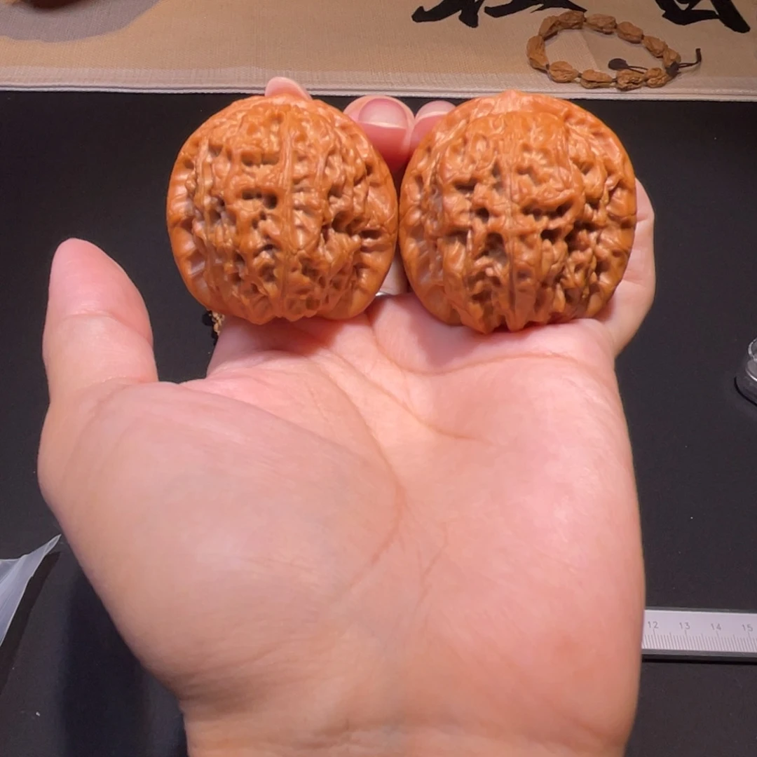 把件文玩核桃一****39+血麒麟