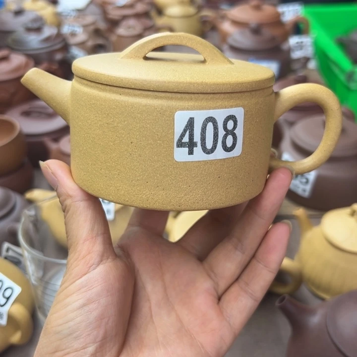 紫砂茶壶黄金段半手210