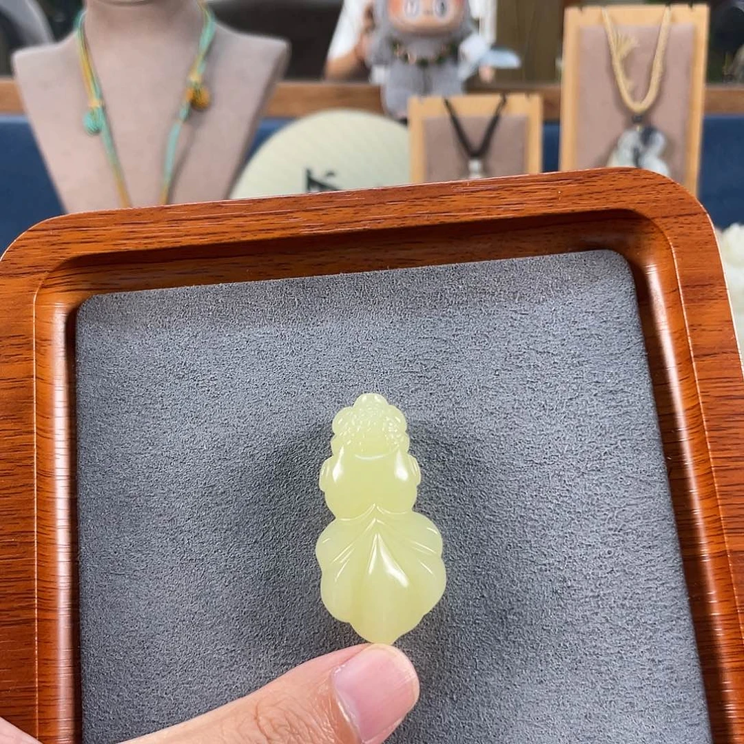和田玉未镶嵌吊坠(不含链)