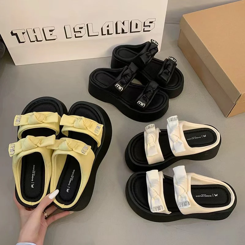 3323-3 配裙子绝美厚底女夏外穿高级感2025新款法式外出坡跟凉拖