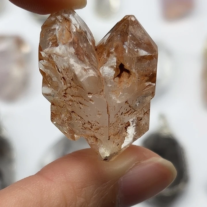 未镶嵌水晶颈饰巴基斯坦红泥闪灵钻33mm+