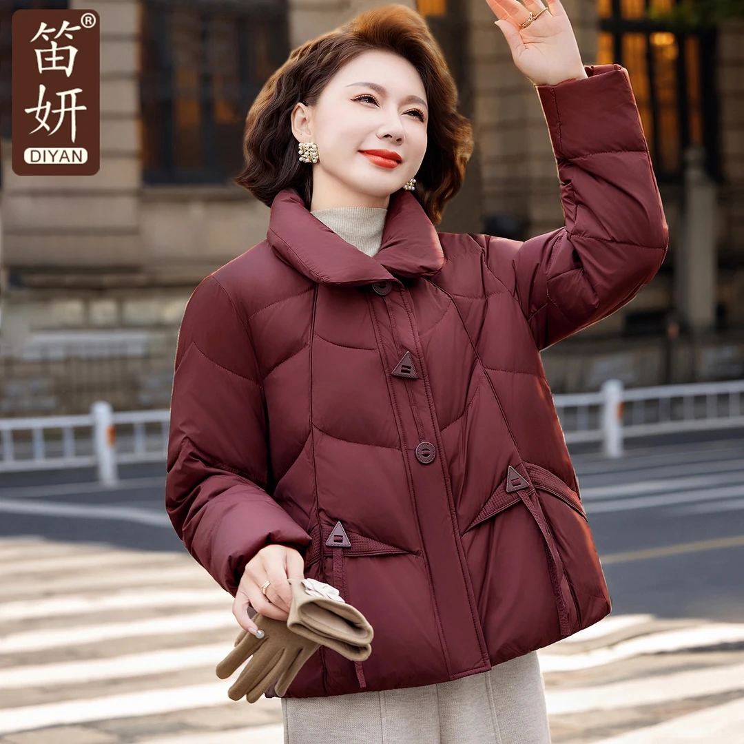 中年妈妈冬装外套2025新款洋气羽绒棉服中老年人秋冬轻便小棉袄女