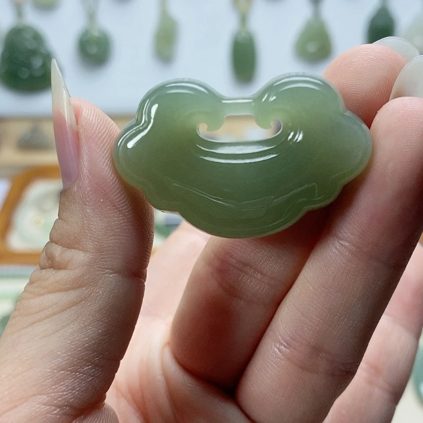 【闪购商品】颈饰未镶嵌和田玉