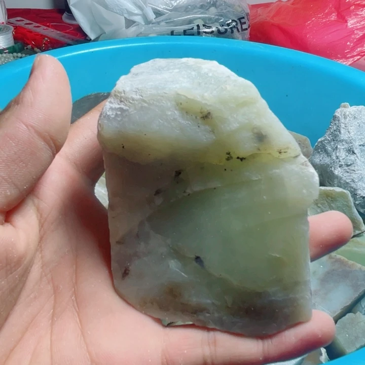 未镶嵌和田玉（糖玉）珠宝半成品