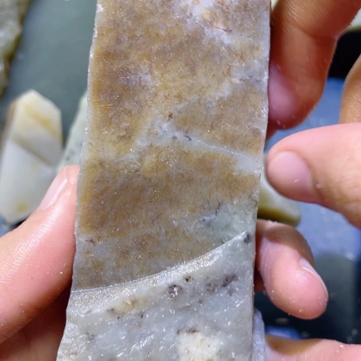 和田玉未镶嵌珠宝半成品