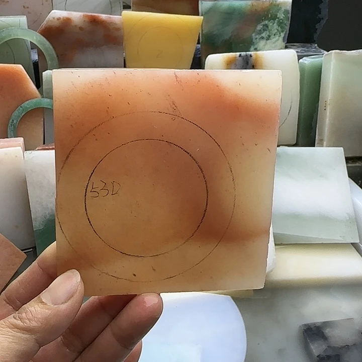 定制石英质玉金丝玉