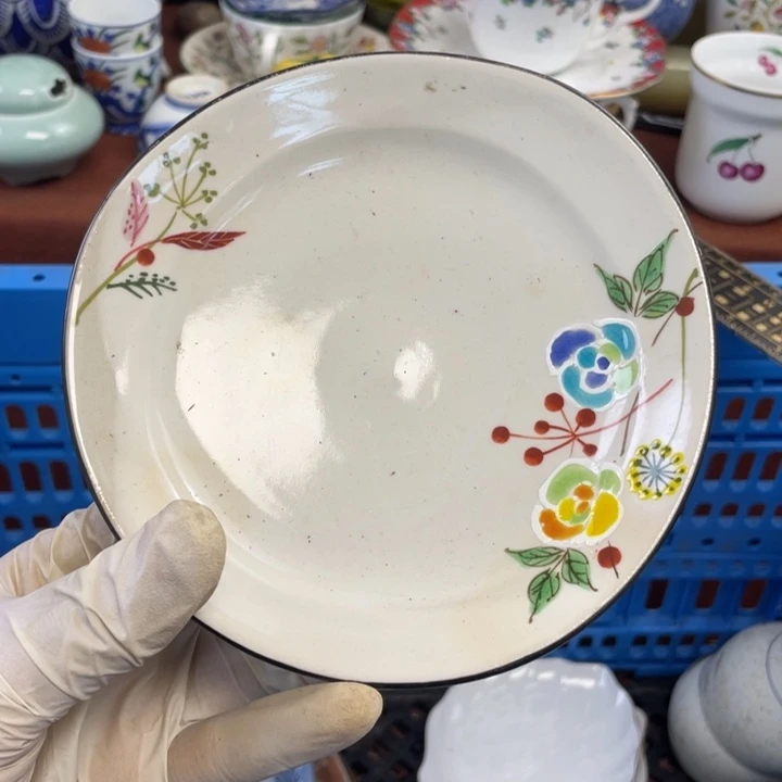 他家瓷器真美…开播了