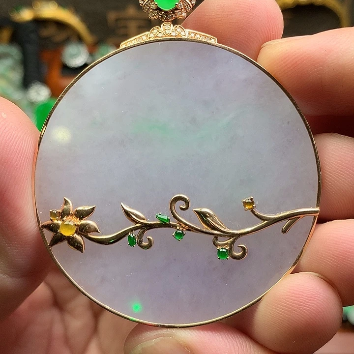 翡翠18K金镶嵌颈饰天然缅甸A货翡翠