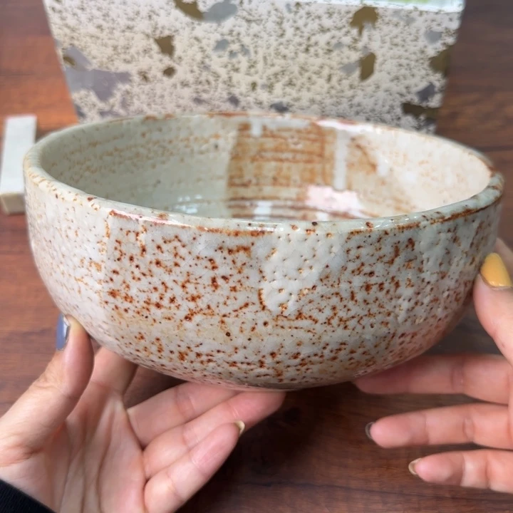 一个陶瓷物件哈哈哈哈