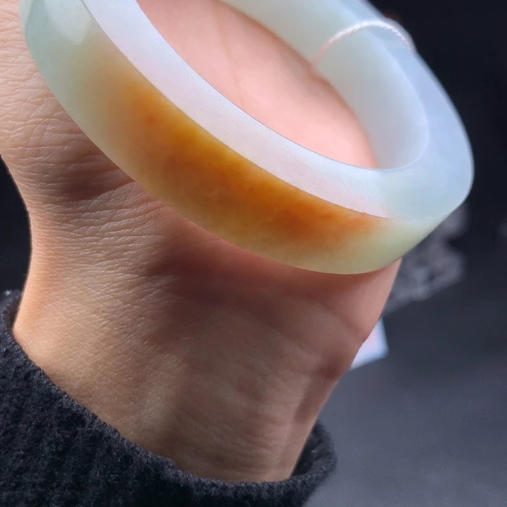 未镶嵌翡翠手镯定制翡翠