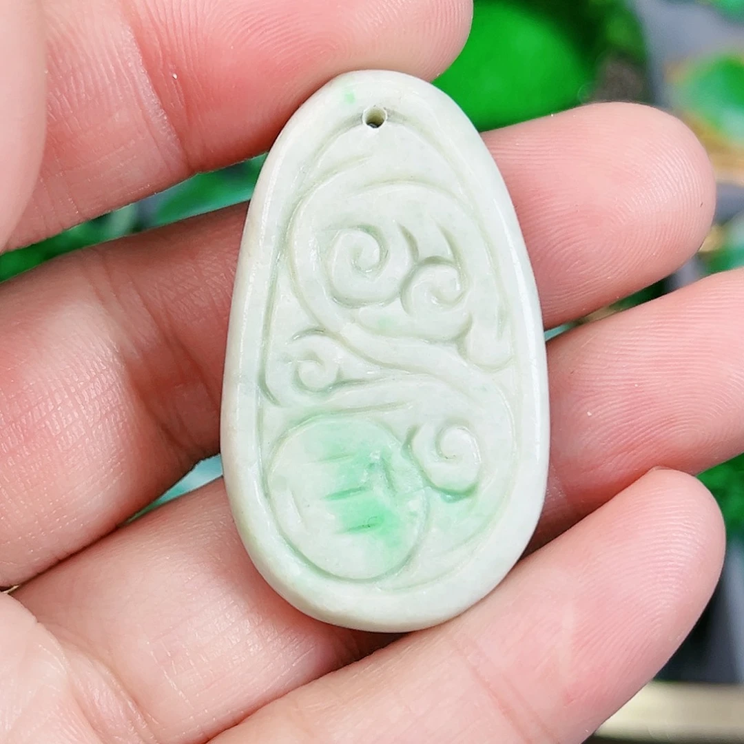 翡翠颈饰未镶嵌吊坠