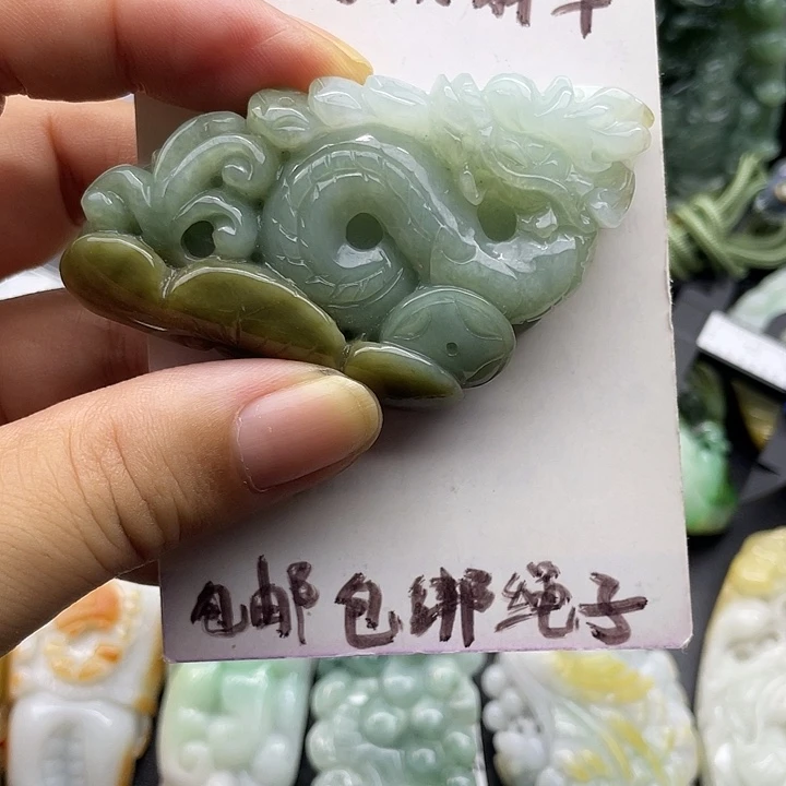 颈饰未镶嵌翡翠天然翡翠