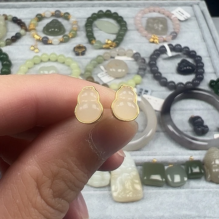 和田玉未镶嵌珠宝半成品