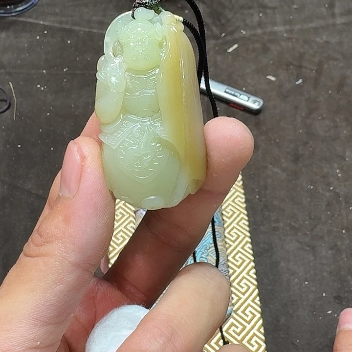 未镶嵌和田玉（糖玉）车挂