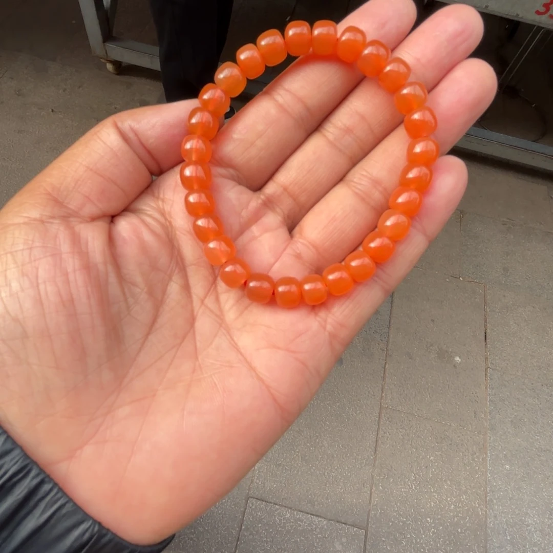 南红玛瑙吊坠未镶嵌