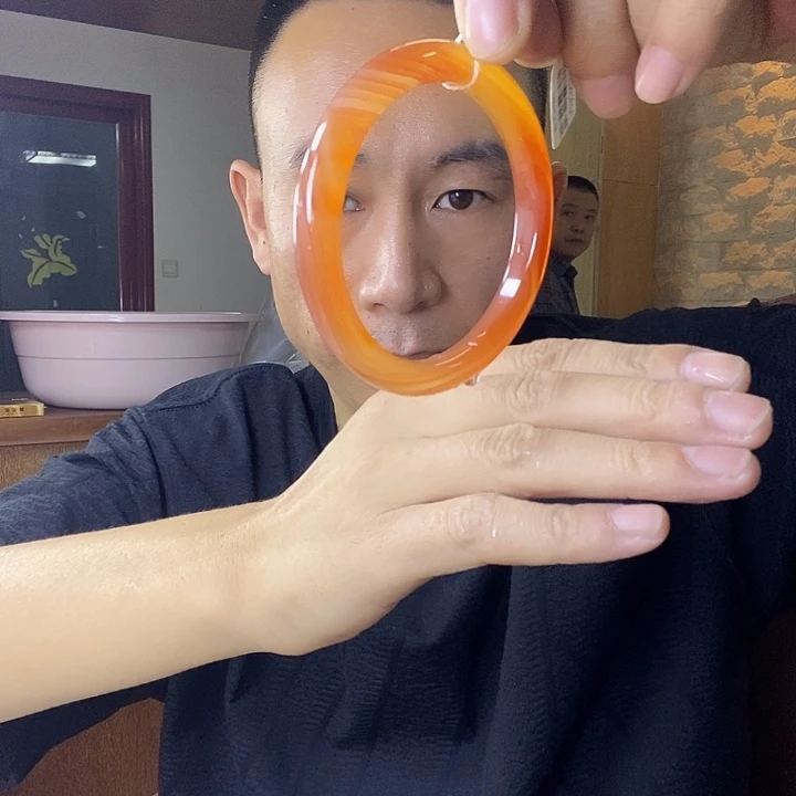 俩***奶手镯玛瑙/玉髓未镶嵌63圈口
