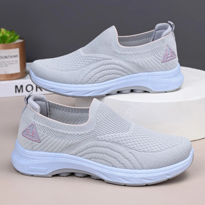2025透气防滑休闲鞋男女同款久穿不累舒适百搭健步鞋女时尚一脚蹬