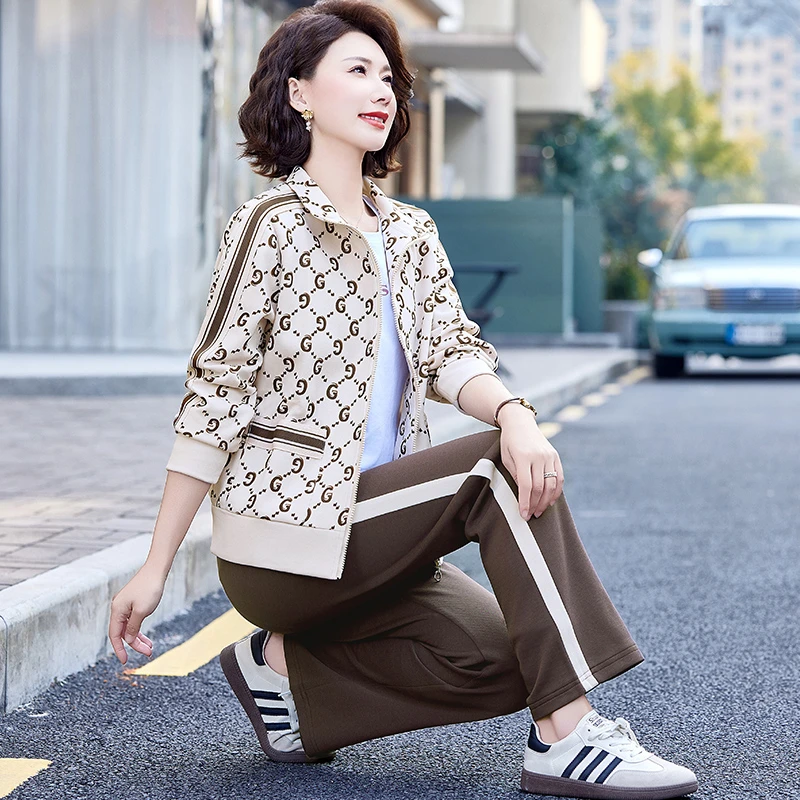 中老年妈妈休闲运动服套装女2025春秋装新款洋气外套中年两三件套