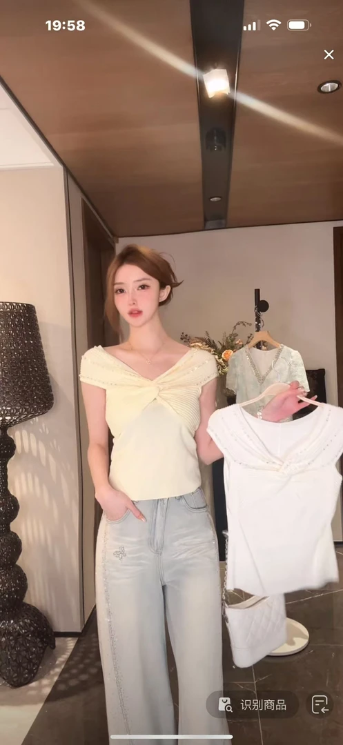 馨儿【之秋公主】夏季新款法式纯欲重工钉珠V领气质上衣TZ52001