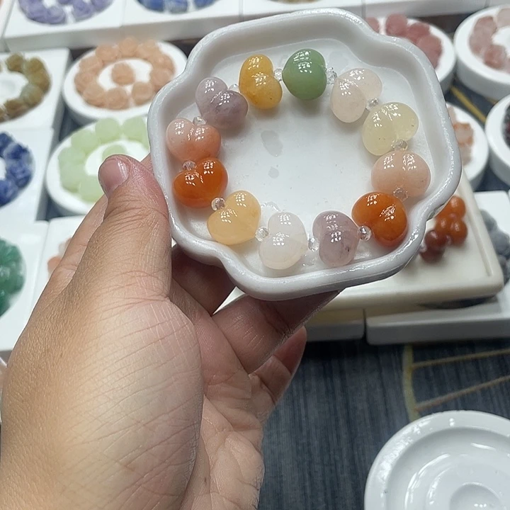 石英质玉（非洲翠）合金手串