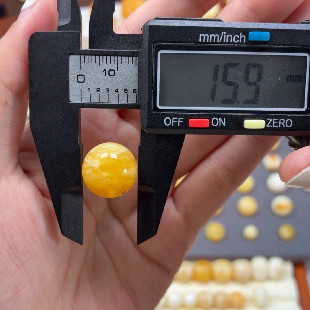 琥珀未镶嵌裸石焦皮15.9mm