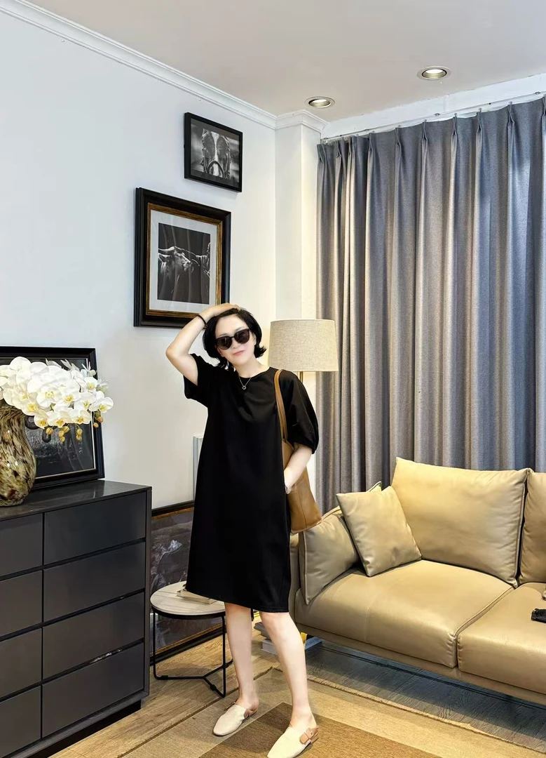 YGC【小黑裙】宽松显瘦简约黑色连衣裙250529