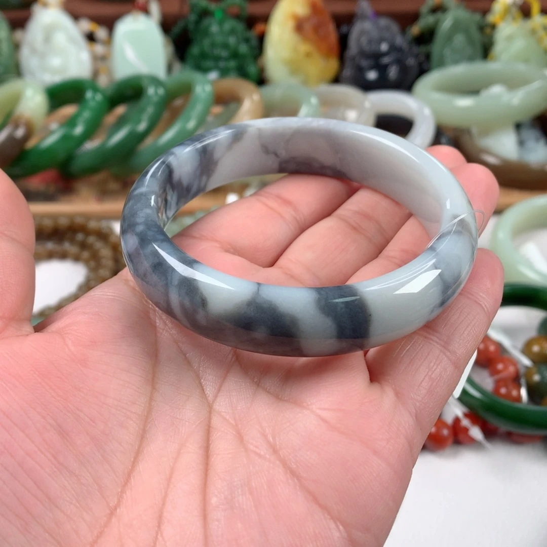 和田玉手镯未镶嵌59.5口径