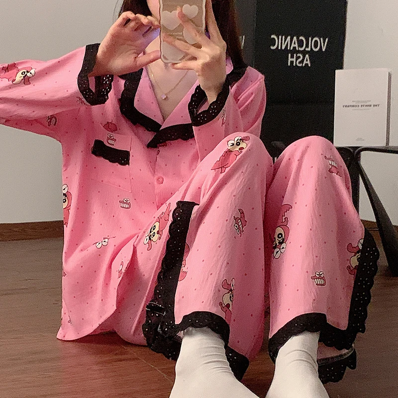 2025年秋季蜡笔小新睡衣女款花边云朵棉可爱长袖卡通家居服套装