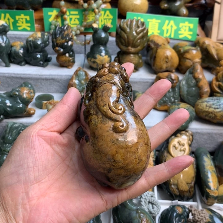 岫岩河磨玉（透闪石质玉）手把件未镶嵌