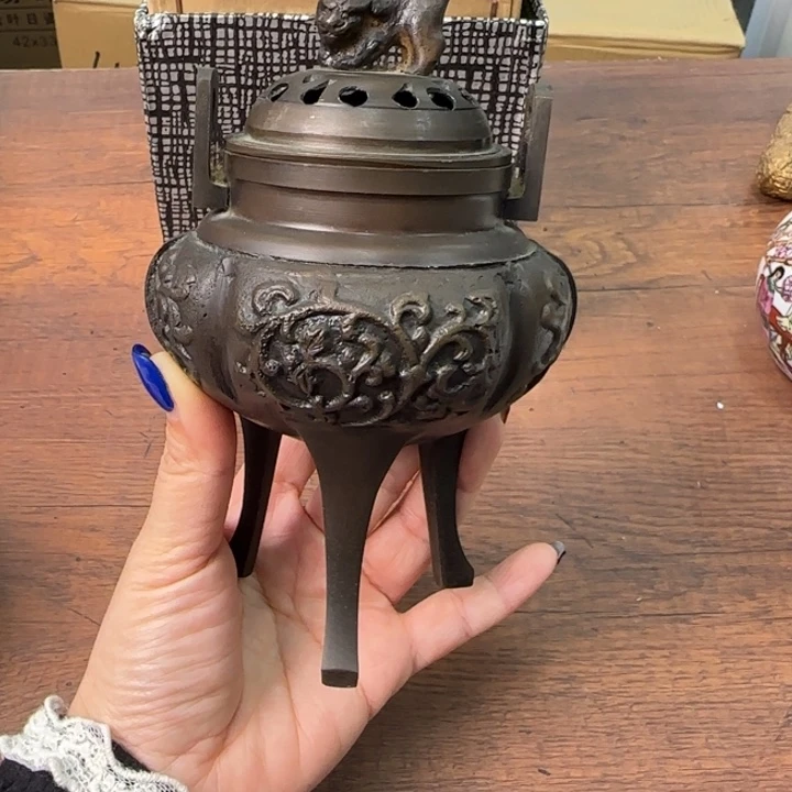 一个陶瓷物件哈哈哈哈